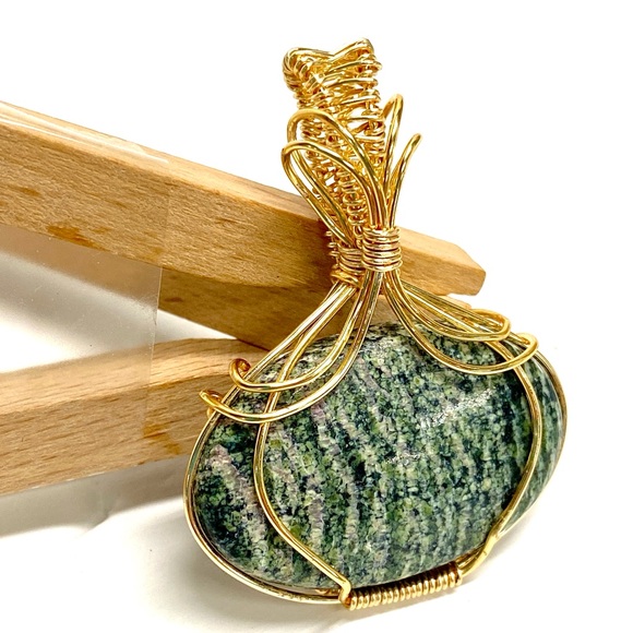 HANDMADE Swiss Opal Hand Wrapped Gold Plated Statement Pendant, Artisan Jewelry - Picture 9 of 10